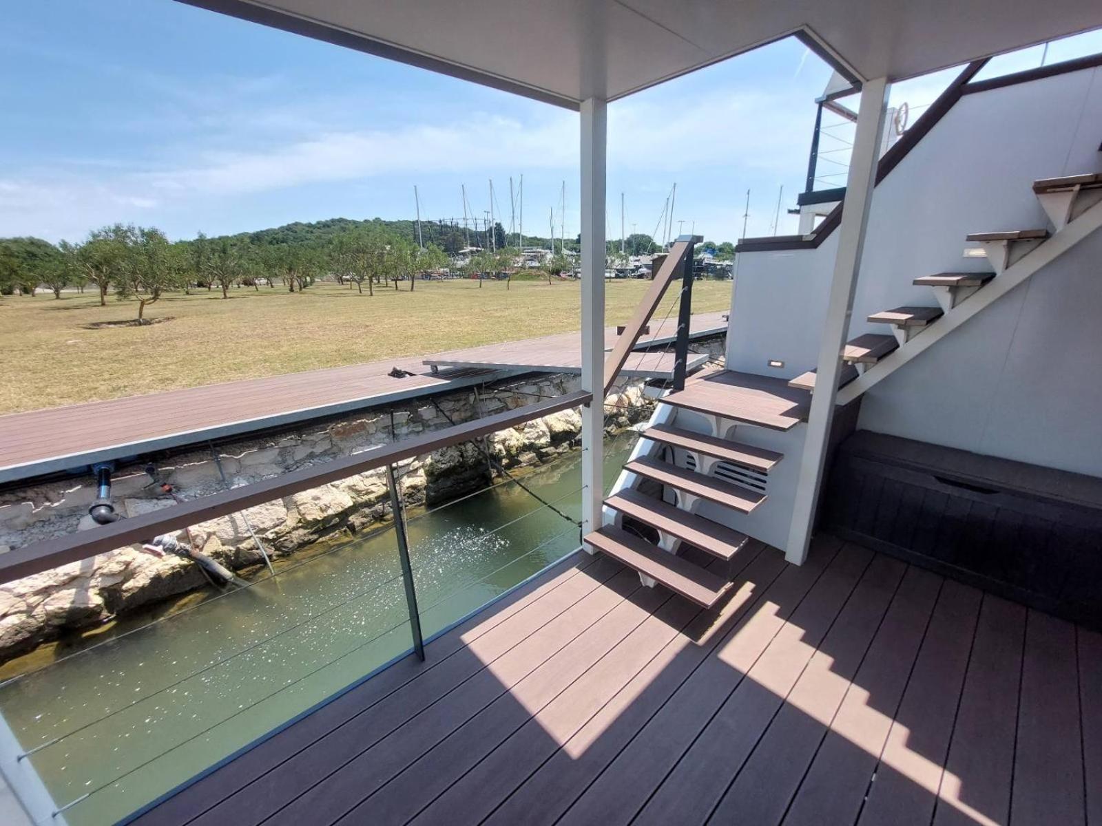 House Boat Oliva - Floating House Villa Pula Dış mekan fotoğraf